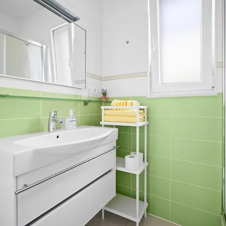 Appartement House , Seafront Pelegrin Stomorska