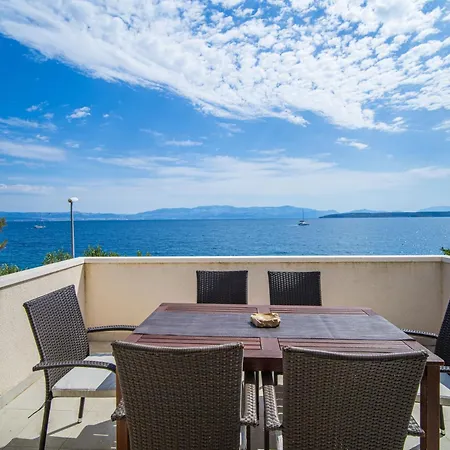 House , Seafront Pelegrin Appartement