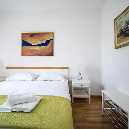 Appartement House , Seafront Pelegrin