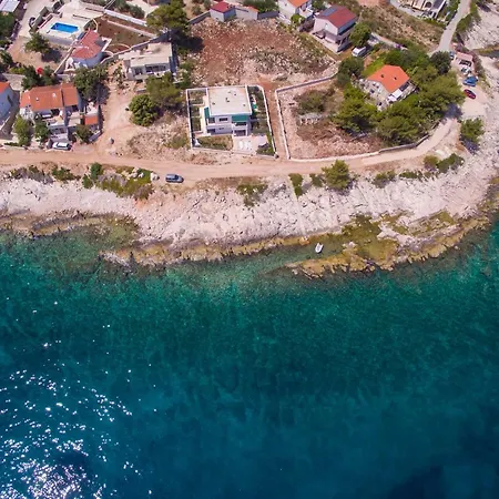 House , Seafront Pelegrin Appartement Stomorska